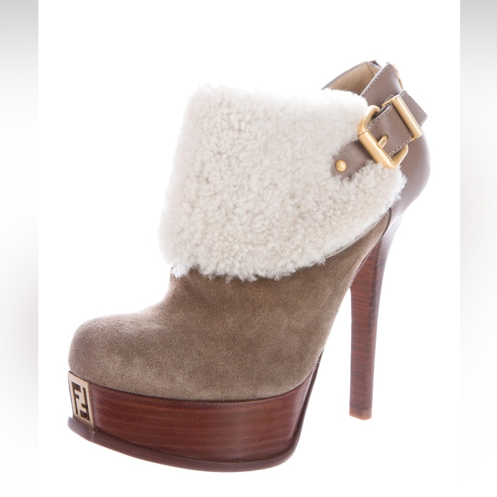 Authentic Fendi Shearling Platform Booties Boots Heels 7.5 37.5